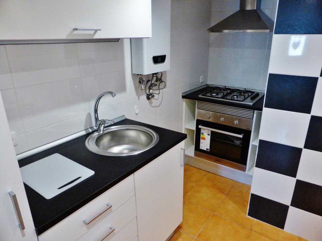 Apartamento Embaixador Mateus Lisboa Pokoj fotografie